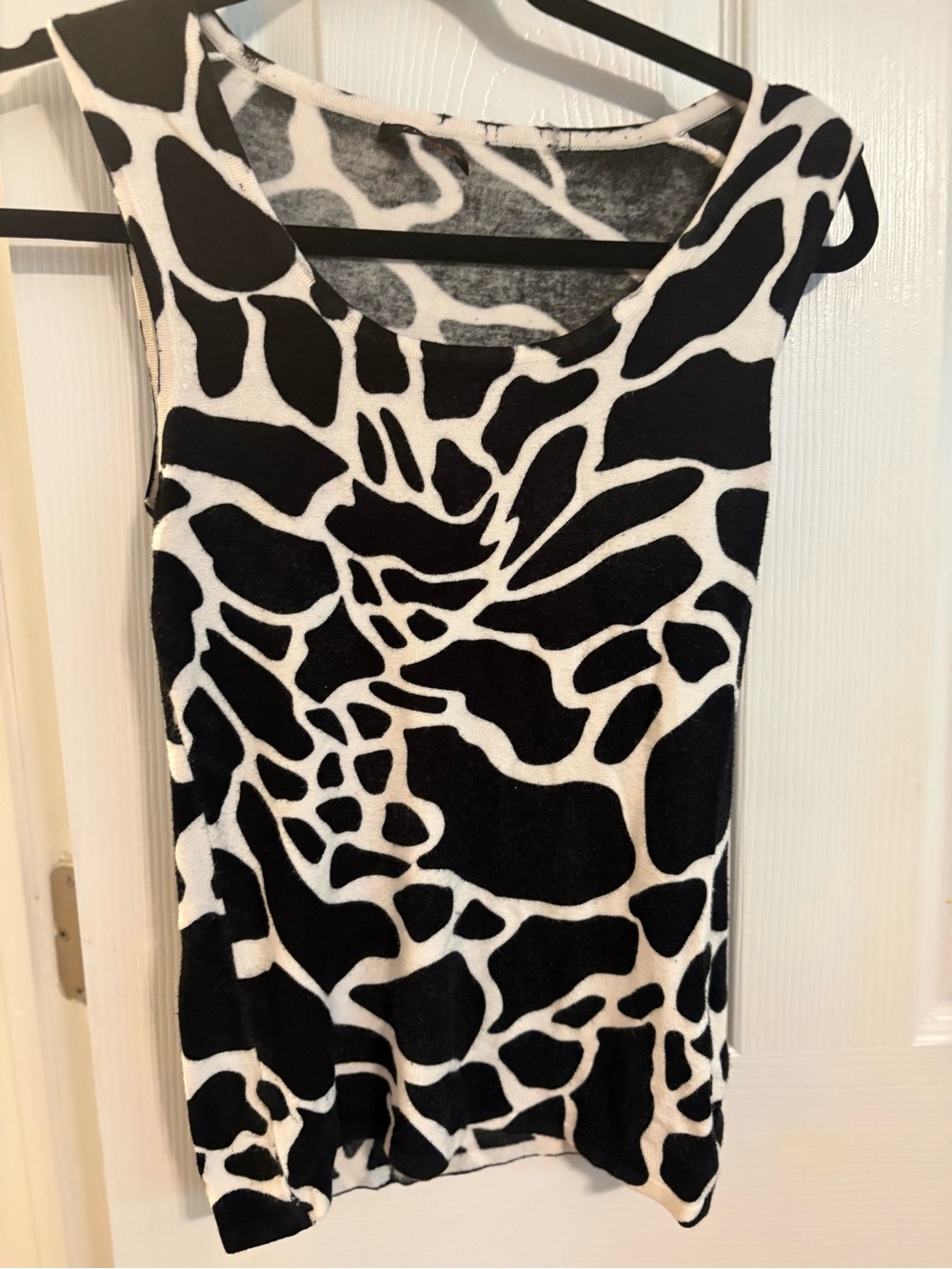 Cyrus Black and White Giraffe-Print Sleeveless Tank Top